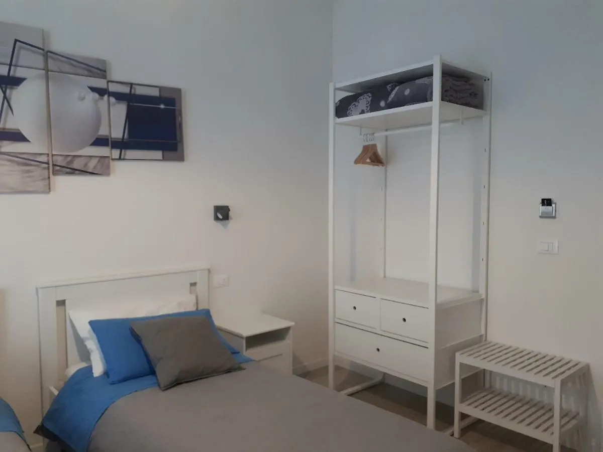 Gasthuis Soleluna Fiera 6 Rooms Bologna