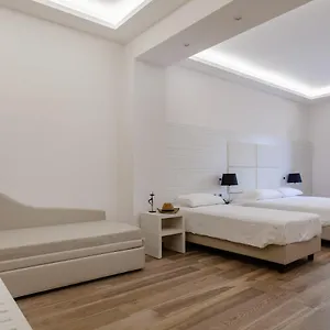 https://hub-naples.hotels-amalfi.com